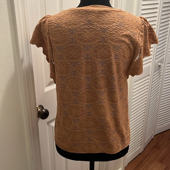 Urban Romantics Women's Lace Ruffle Sleeve Top - Picture 4 of 6